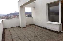 Apartament 3 camere, 85 mp, terasa 30 mp, parcare, zona Centrala