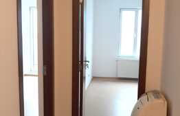 Apartament 3 camere, 85 mp, terasa 30 mp, parcare, zona Centrala