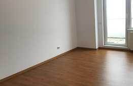 Apartament 3 camere, 85 mp, terasa 30 mp, parcare, zona Centrala