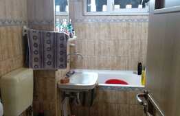 Apartament 4 camere, decomandat, 78 mp, etaj intermediar, parcare, boxa, zona strazii Clabucet