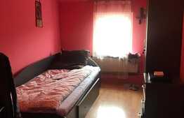Casa 4 camere, 100 mp, parcare, renovata recent, zona strazii Paris
