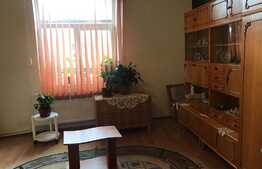 Casa 4 camere, 100 mp, parcare, renovata recent, zona strazii Paris