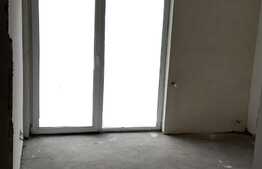 Apartament 4 camere, decomandat, etaj intermediar, panorama, zona Vivo