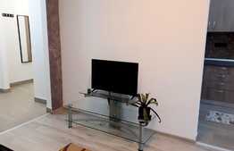 Garsoniera, 37 mp, mobilat modern, garaj, zona strazii Augustin Presecan