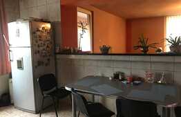 Casa 6 camere, 280 mp, 400 mp teren, piscina, parcari, zona Ambient