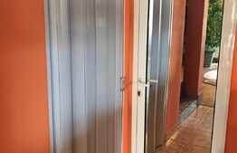 Casa 6 camere, 280 mp, 400 mp teren, piscina, parcari, zona Ambient