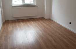 Apartament 3 camere, 75 mp, decomandat, nemobilat, parcare, zona Piata Cipariu