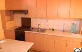 Apartament de vanzare cu 2 camere, 78 mp, complet mobilat, zona Semi-centrala