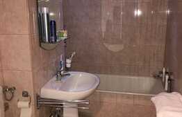 Apartament 3 camere, 62 mp, decomandat, zona Hotel Royal
