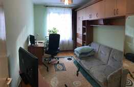 Apartament 3 camere, 62 mp, decomandat, zona Hotel Royal