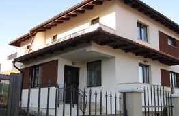 Casa individuala de vanzare, 243 mp, finisata, cu teren de 500 mp, zona strazii Campului