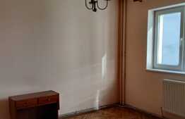 Apartament 2 camere, 51 mp, etaj intermediar, balcon, zona Piata Flora
