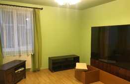 Casa 100 mp cu 3 camere , terasa 50 mp, 2 parcari, zona strazii Albac