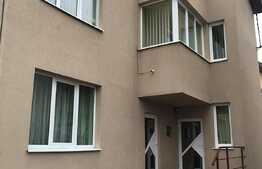 Casa 100 mp cu 3 camere , terasa 50 mp, 2 parcari, zona strazii Albac