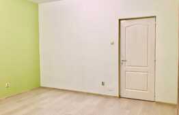 Casa 100 mp cu 3 camere , terasa 50 mp, 2 parcari, zona strazii Albac
