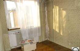 2 camere de vanzare, zona Horea + 2 locuri de parcare