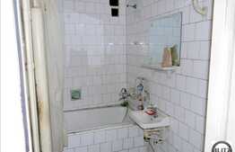 2 camere de vanzare, zona Horea + 2 locuri de parcare