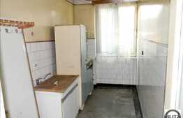 2 camere de vanzare, zona Horea + 2 locuri de parcare