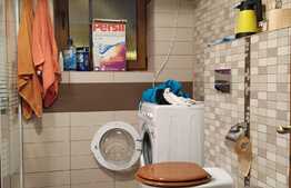 Apartament pe doua niveluri, 3 camere, terasa cu panorama, zona strazii Campului