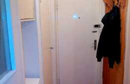 Garsoniera , 28 de mp , zona Mercur 