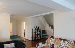 Oportunitate! Casa individuala, 292 mp, teren 1200 mp, zona Caianu Vama