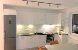 Apartament la prima inchiriere, 3 camere, 61 mp! Zona Vivo!