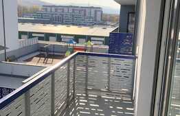 Apartament la prima inchiriere, 3 camere, 61 mp! Zona Vivo!