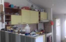 Casa de vanzare 200 mp, 587 mp, front 11 ml, zona Hasdeu