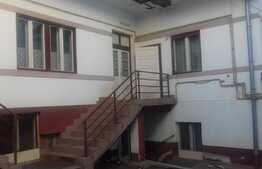 Casa de vanzare 200 mp, 587 mp, front 11 ml, zona Hasdeu