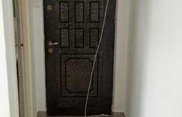 De vanzare garsoniera, 11 mp, etaj intermediar, zona Interservisan