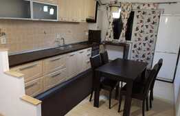 Apartament de vanzare, 2 camere, decomandat, 58 mp, zona strazii Eroilor ! 