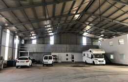 Hala 1000 mp cu teren generos in Baciu Triaj. 