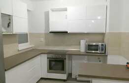 ZONA BUNA, PRET BUN, OFERTA IDEALA! Apartament 2 camere, decomandat, zona Grand Hotel Italia