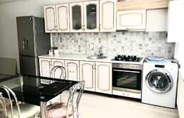 Apartament 2 camere, etaj intermediar, parcare, zona Petrom