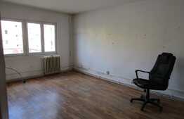 4 camere, 76 mp, decomandat, garaj, parcare, zona strazii Gheorghe Dima!