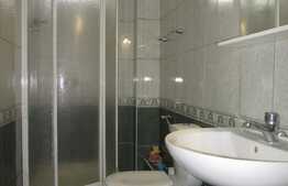 Apartament 3 camere, AC, 120mp, terasa, garaj, zona strazii Becas! Conditii excelente!