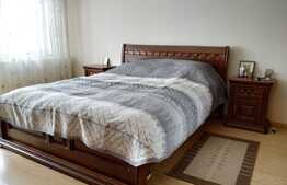 Apartament 3 camere, 100 mp, decomandat, garaj, boxa, zona strazii Campului