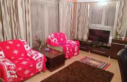 Apartament spatios, 100 mp utili plus 20 mp terasa, doua parcari, zona strazii Alexandru Vlahuta