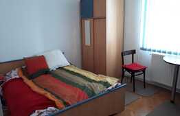 Apartament 2 camere, 50 mp, decomandat, zona Hotel Royal