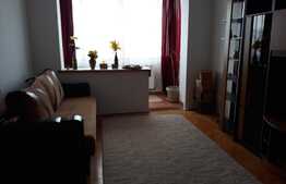 Apartament 2 camere, 50 mp, decomandat, zona Hotel Royal