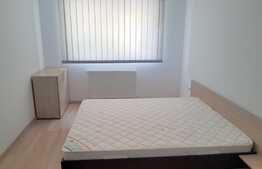Apartament 3 camere, 56 mp, loc de parcare! Zona strazii Eroilor!