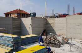 De vanzare casa cuplata, 180 mp utili, teren 250 mp, front stradal 30 ml, zona Bulevardul Muncii