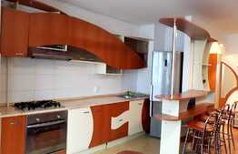 Apartament 2 camere, 65 mp, garaj, zona strazii Republicii!