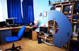 Casa 5 camere, 215 mp utili, 175 mp teren, mobilat si utilat, 3 parcari, zona UMF !