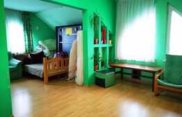 Casa 5 camere, 215 mp utili, 175 mp teren, mobilat si utilat, 3 parcari, zona UMF !