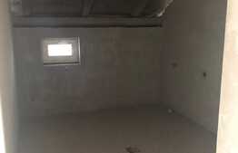 Casa de vanzare, 5 camere, 360 mp, teren 700 mp, Zona Gilau ! 