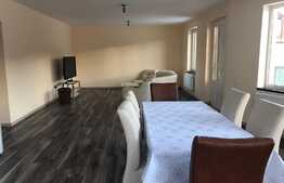 Casa de vanzare, 5 camere, 360 mp, teren 700 mp, Zona Gilau ! 