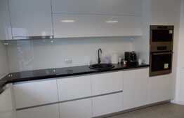  2 camere, decomandat, 54 mp, prima inchiriere, A.C., garaj, mobilat lux, zona Piata Marasti!