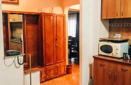 Apartament 2 camere, 54 mp, decomandat, zona strazii Lunii!