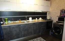 Apartament 3 camere, 73 mp, LUX! Zona Centrala! 2 locuri de parcare cu CF!